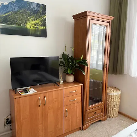 Дом отдыха Domcek Matiyas No Parties Allowed *